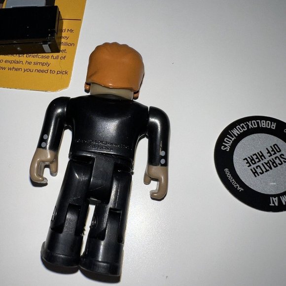 Roblox Celebrity Collection Series 3 Action Figure 10 Million Robux Man Code - Picture 3 of 3